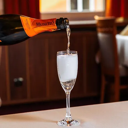 Jazzpenzion Casa de hóspedes 3*